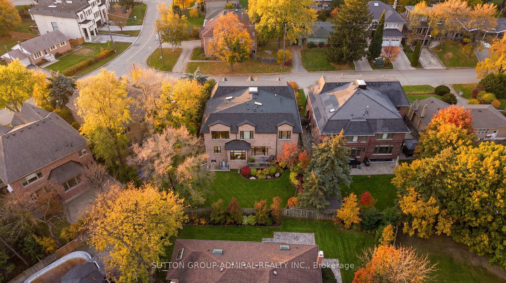5 Lloydminster Crescent - Detached photo 49 of 50 in Willowdale / Newtonbrook, Ontario