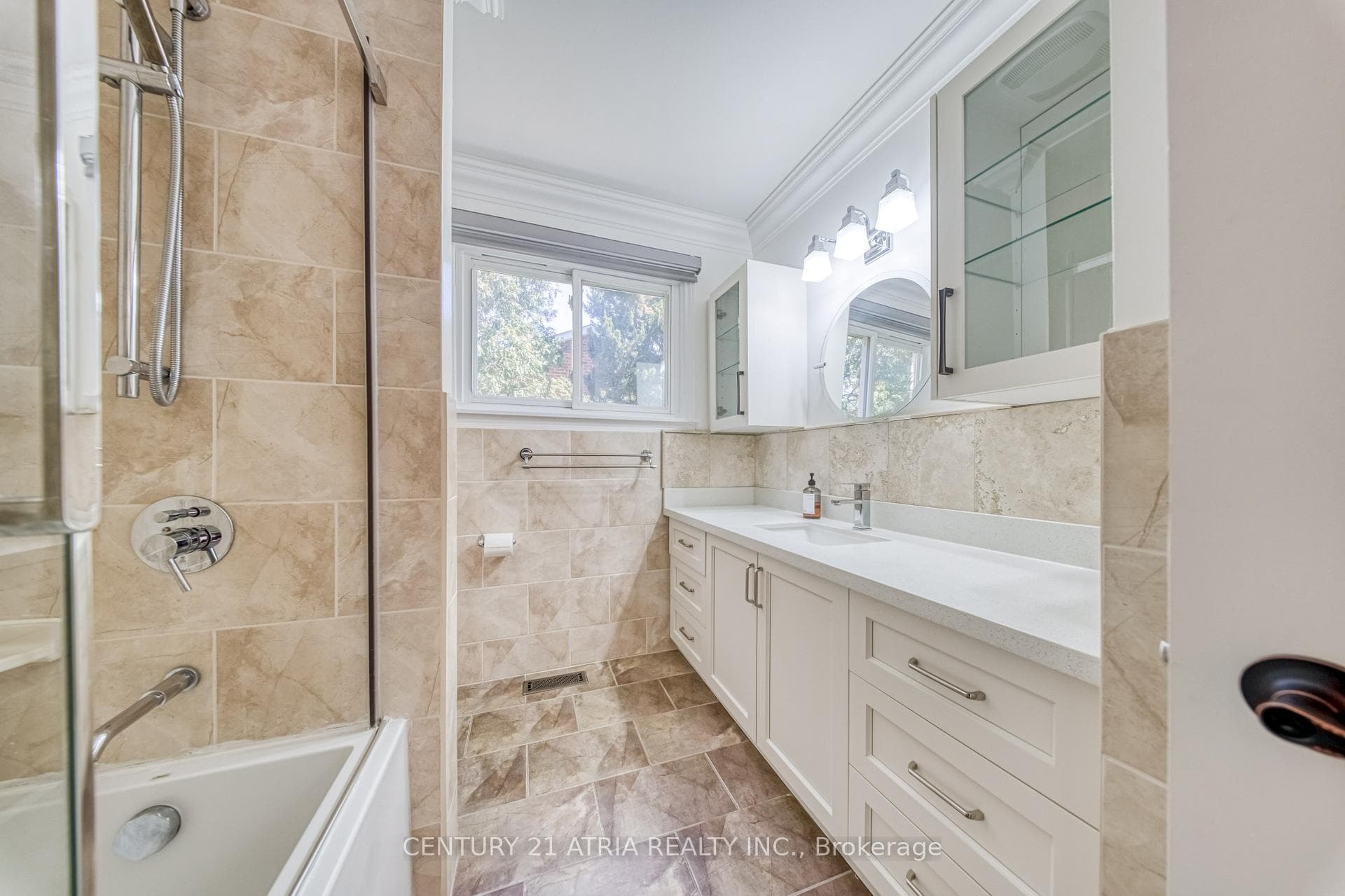474 Hidden Trail N/A - Detached photo 36 of 47 in Thornhill / Willowdale, Ontario