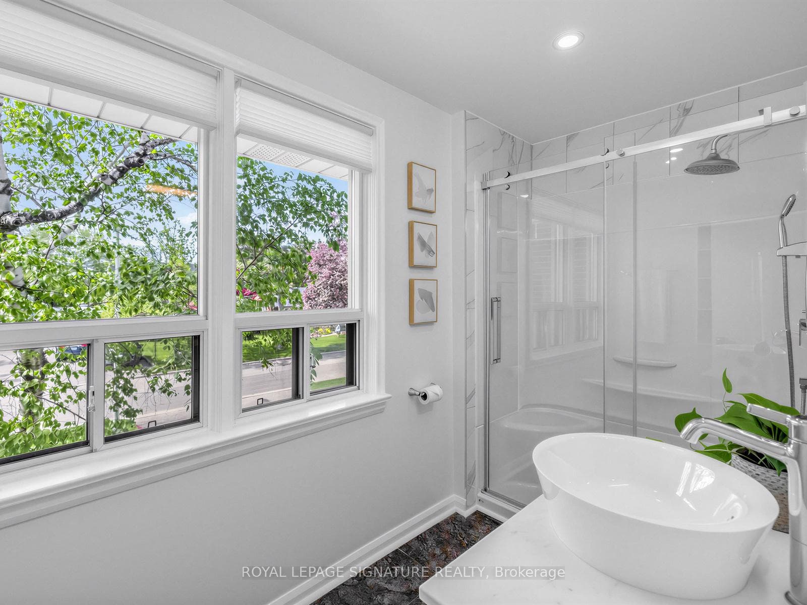 46 Plateau Crescent - Semi-Detached photo 24 of 50 in Don Mills / Parkwoods / Victoria Village, Ontario