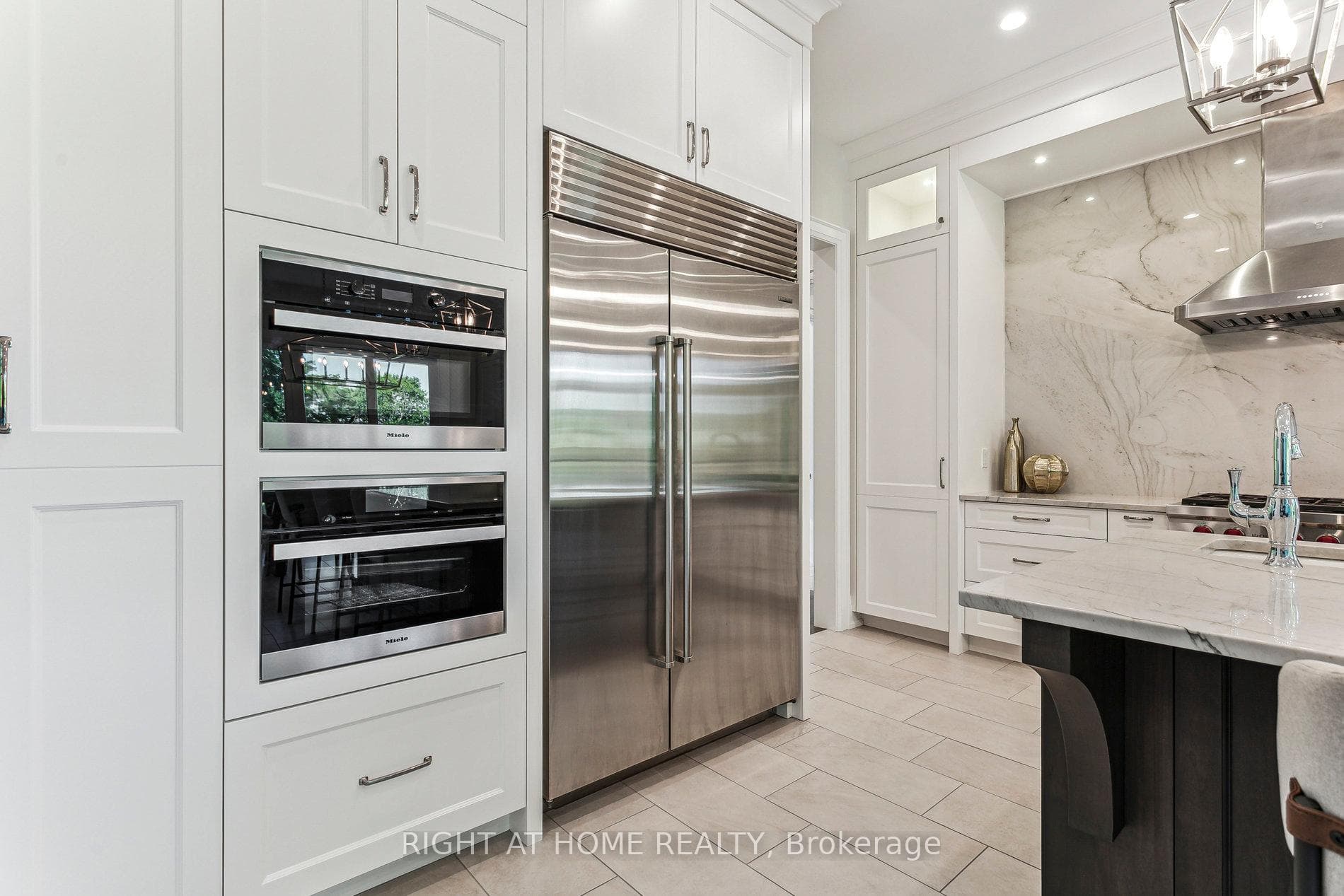 2606 Harvestmoon Lane - Detached photo 17 of 50 in Burlington, Ontario