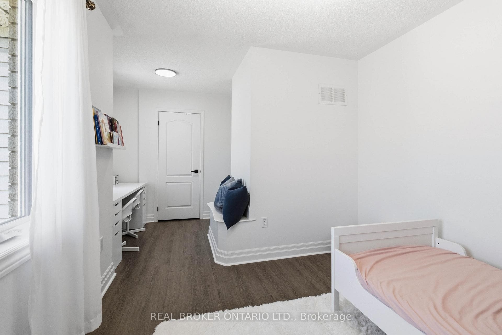 5048 HASWELL Lane - Semi-Detached photo 33 of 49 in Burlington, Ontario