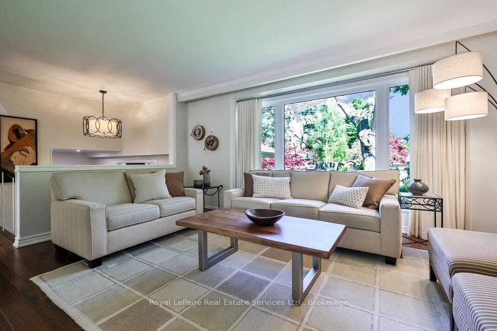 1528 Warland Road - Detached photo 8 of 50 in Oakville, Ontario