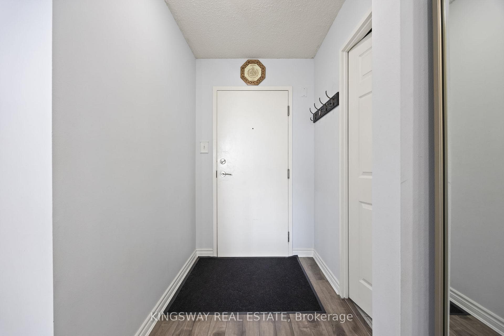 12 Laurelcrest Street Unit 507 - Condo photo 4 of 20 in Brampton, Ontario