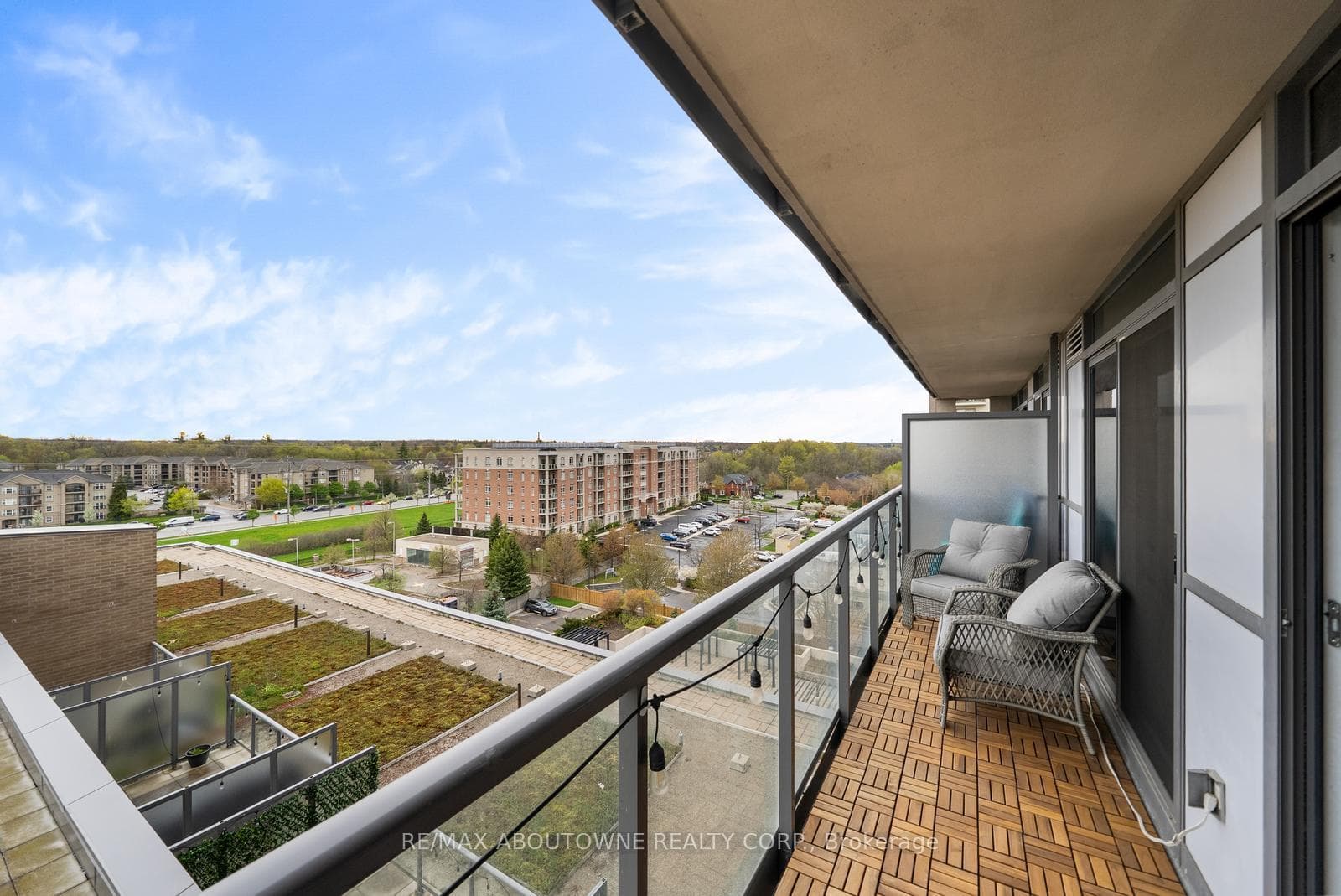 1940 Ironstone Drive Unit 808 - Condo photo 16 of 33 in Burlington, Ontario