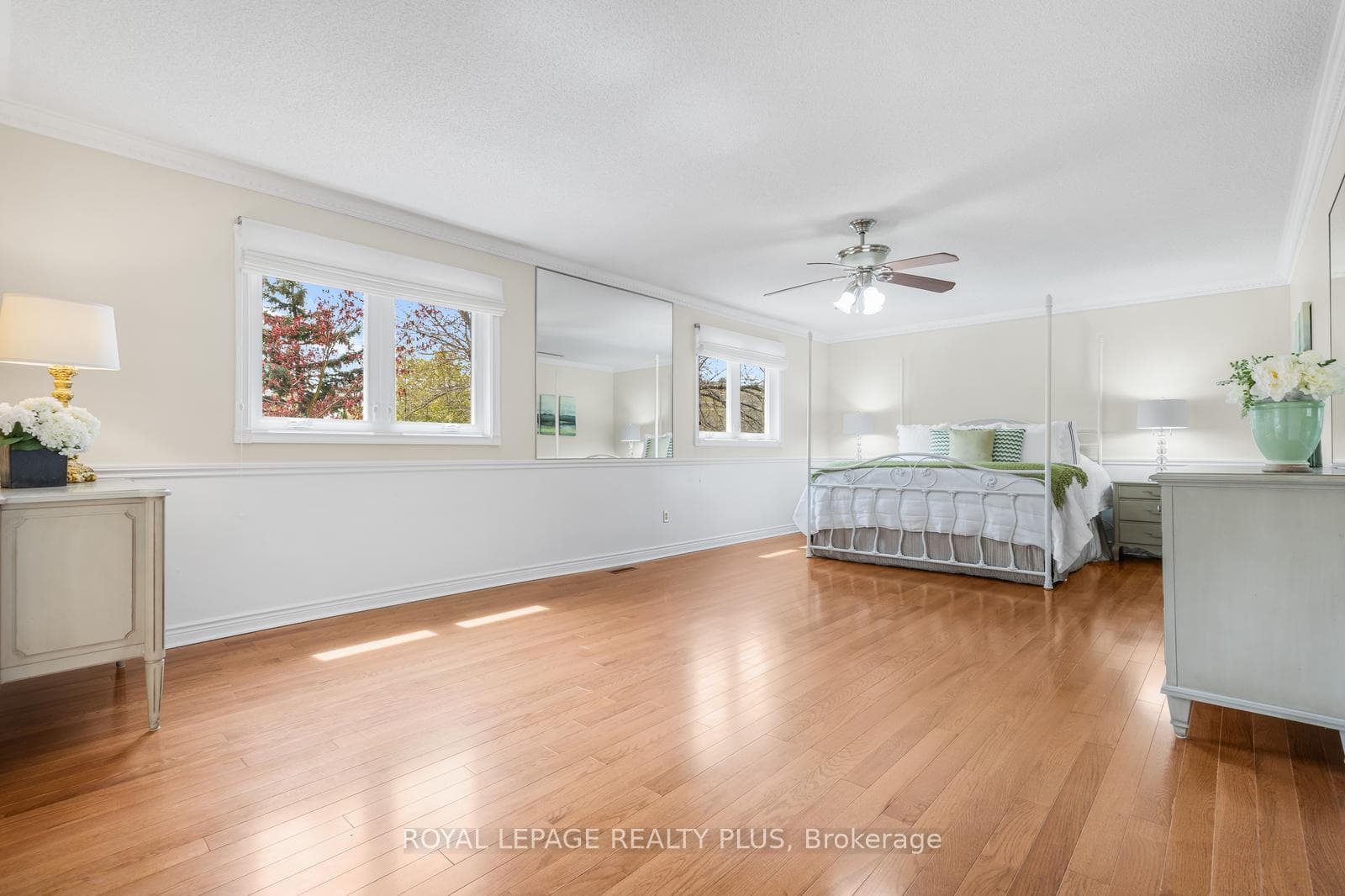 1504 Tanner Court - Detached photo 22 of 50 in Oakville, Ontario