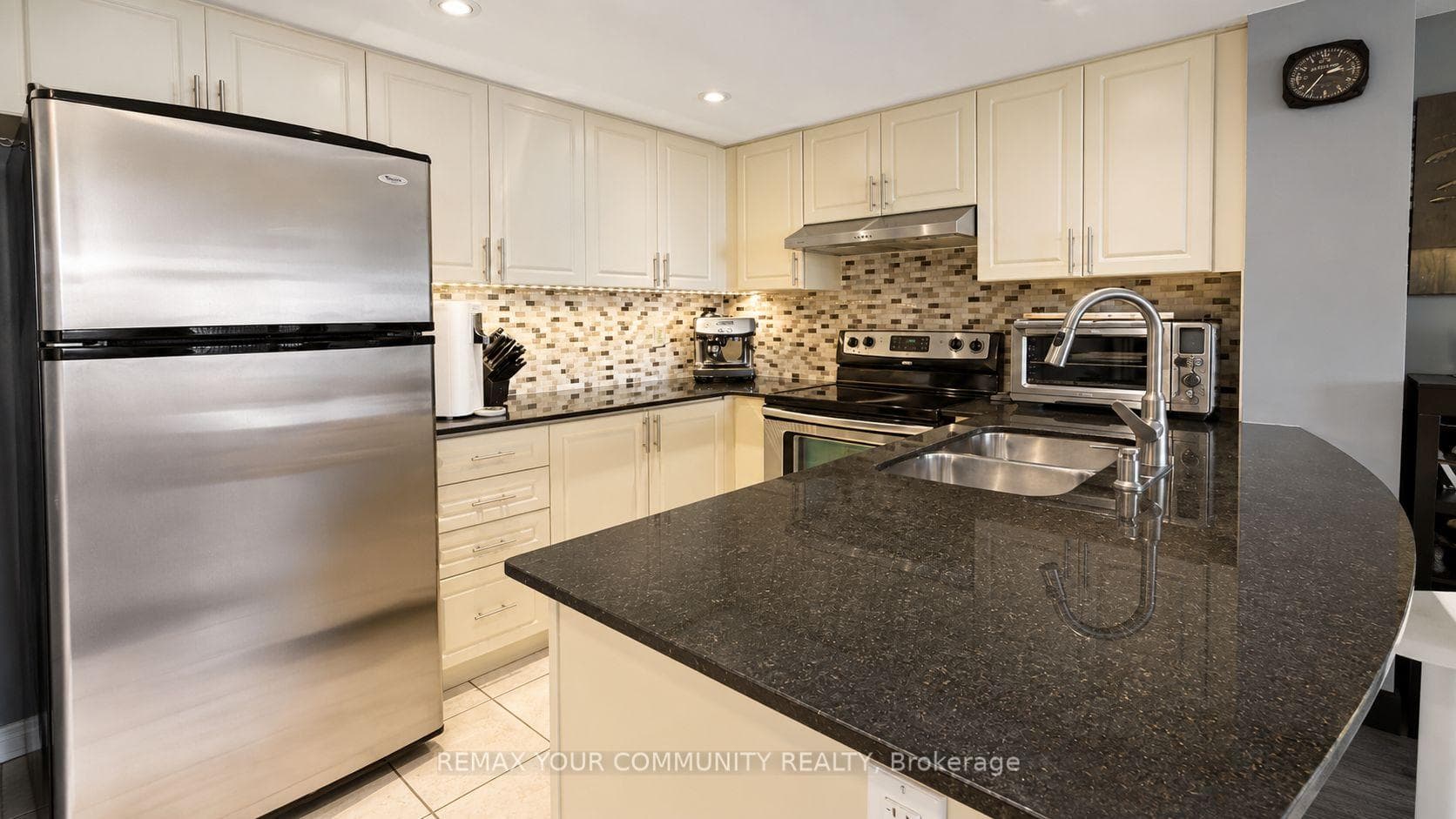 9 George Street Unit 2413 - Condo photo 7 of 34 in Brampton, Ontario