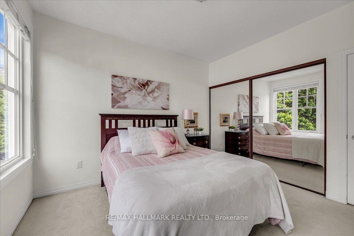 1011 Deta Road Unit 701 - Condo photo 25 of 42 in Mississauga, Ontario