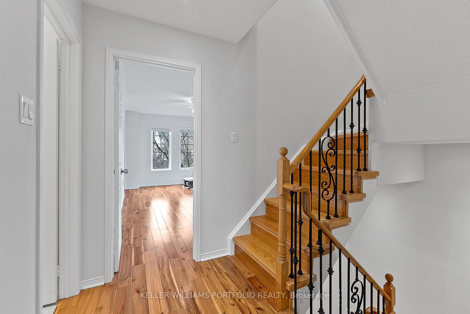 118 Gatwick Drive - Semi-Detached photo 20 of 50 in Oakville, Ontario