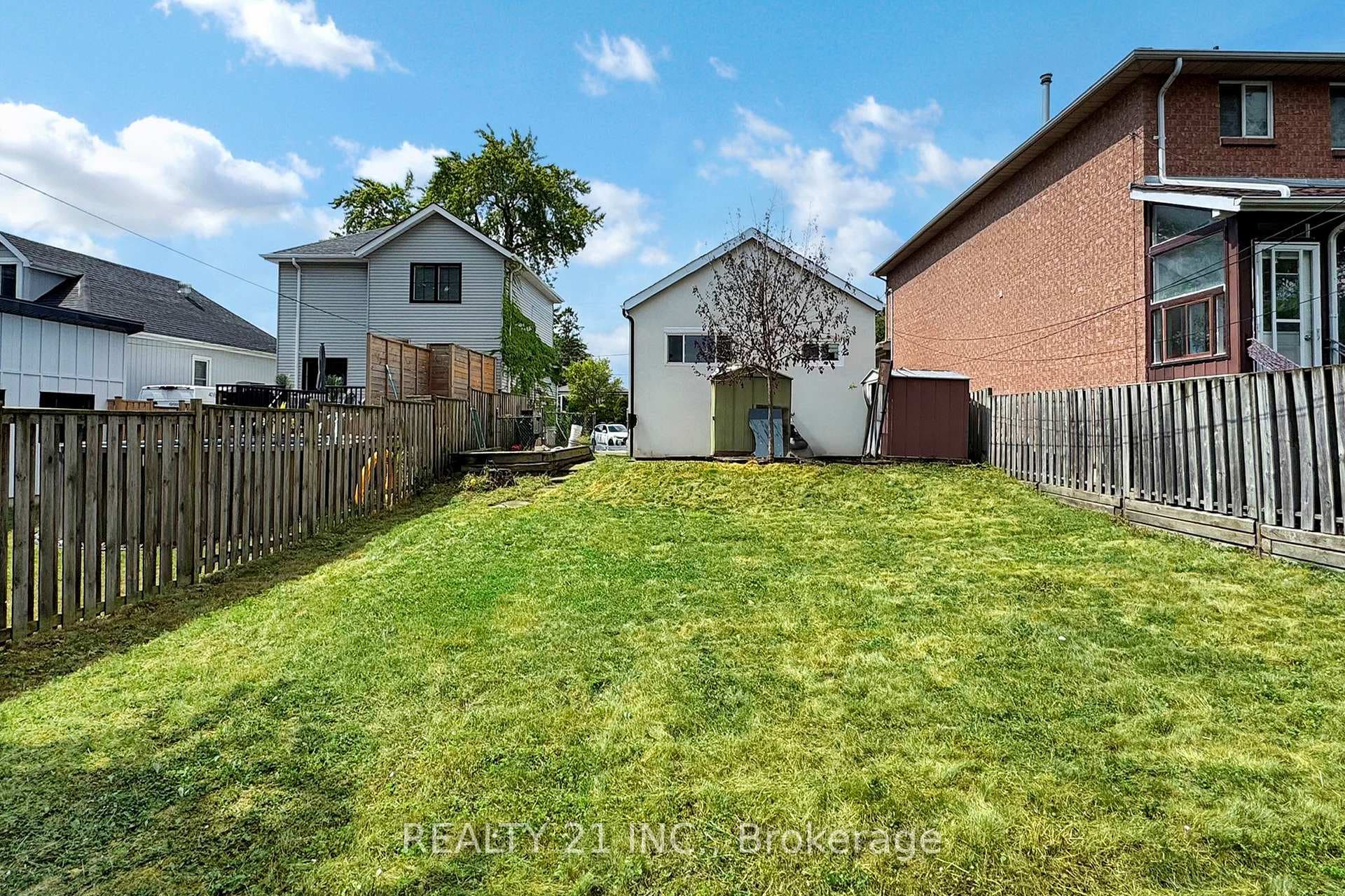 125 S Woodrow Boulevard - Detached photo 32 of 35 in Birch Cliff / Cliffside, Ontario
