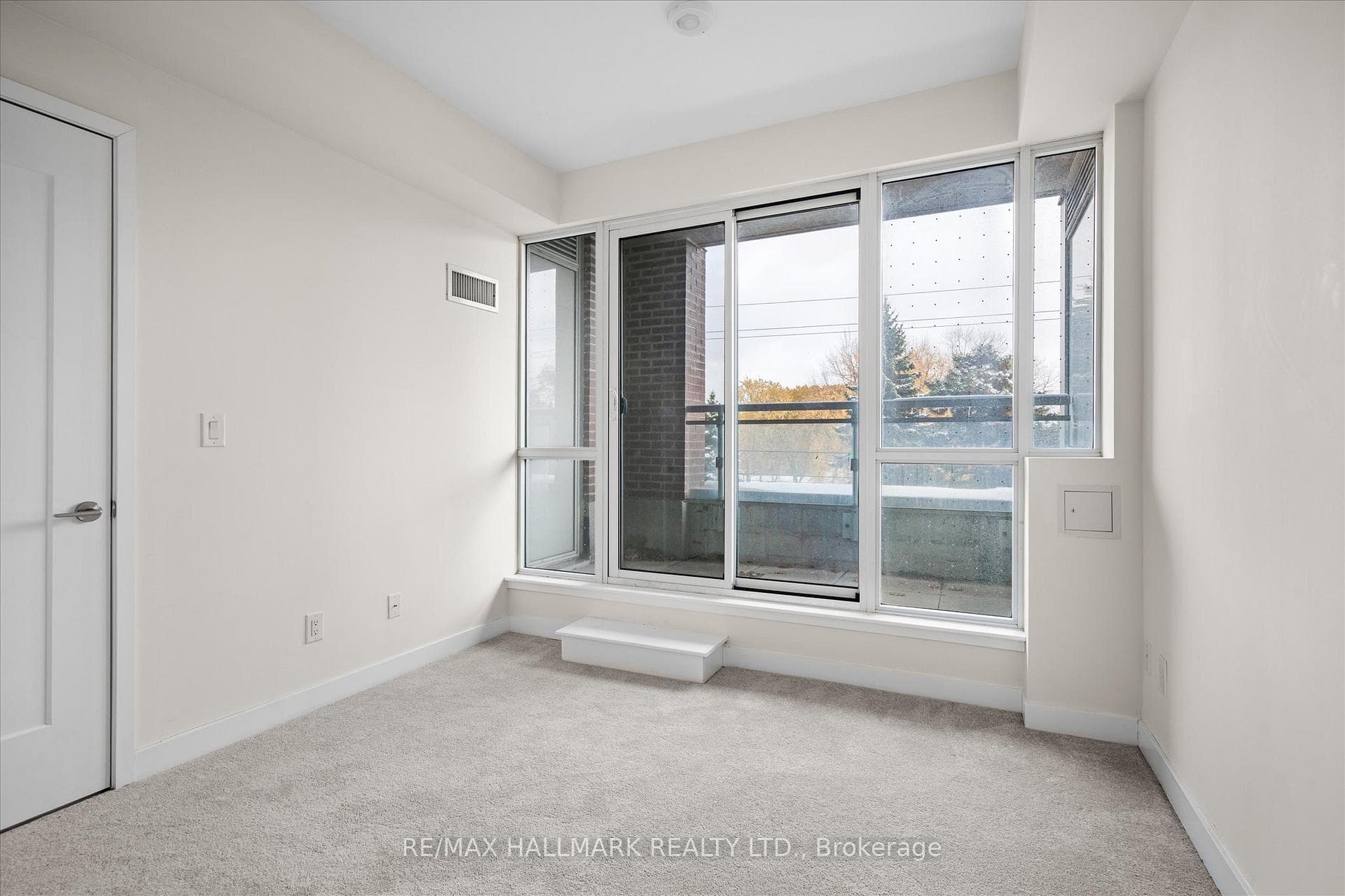 1350 Kingston Road Unit 215 - Condo photo 16 of 32 in Birch Cliff / Cliffside, Ontario