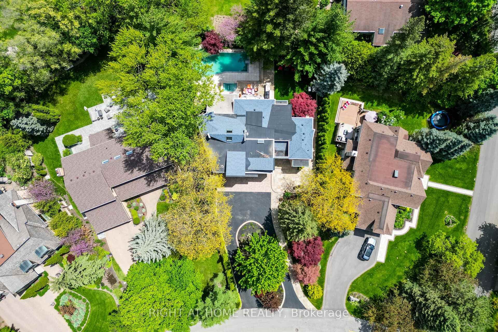 1 Friars Lane - Detached photo 6 of 50 in Etobicoke (Islington / Rexdale), Ontario