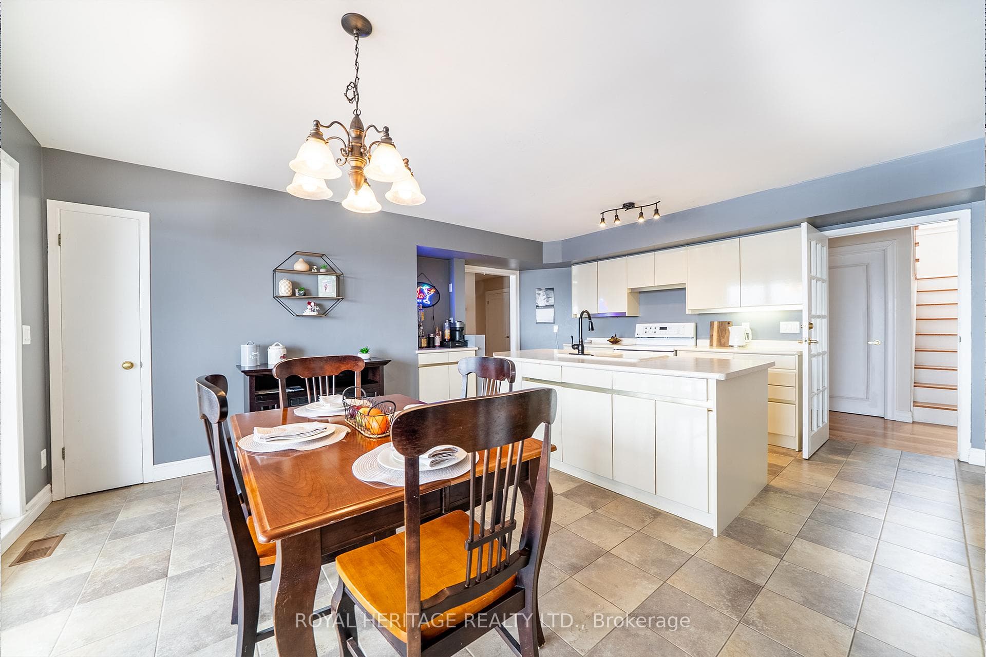 37 Forest Hill Drive - Detached photo 33 of 49 in Hamilton Township, Ontario