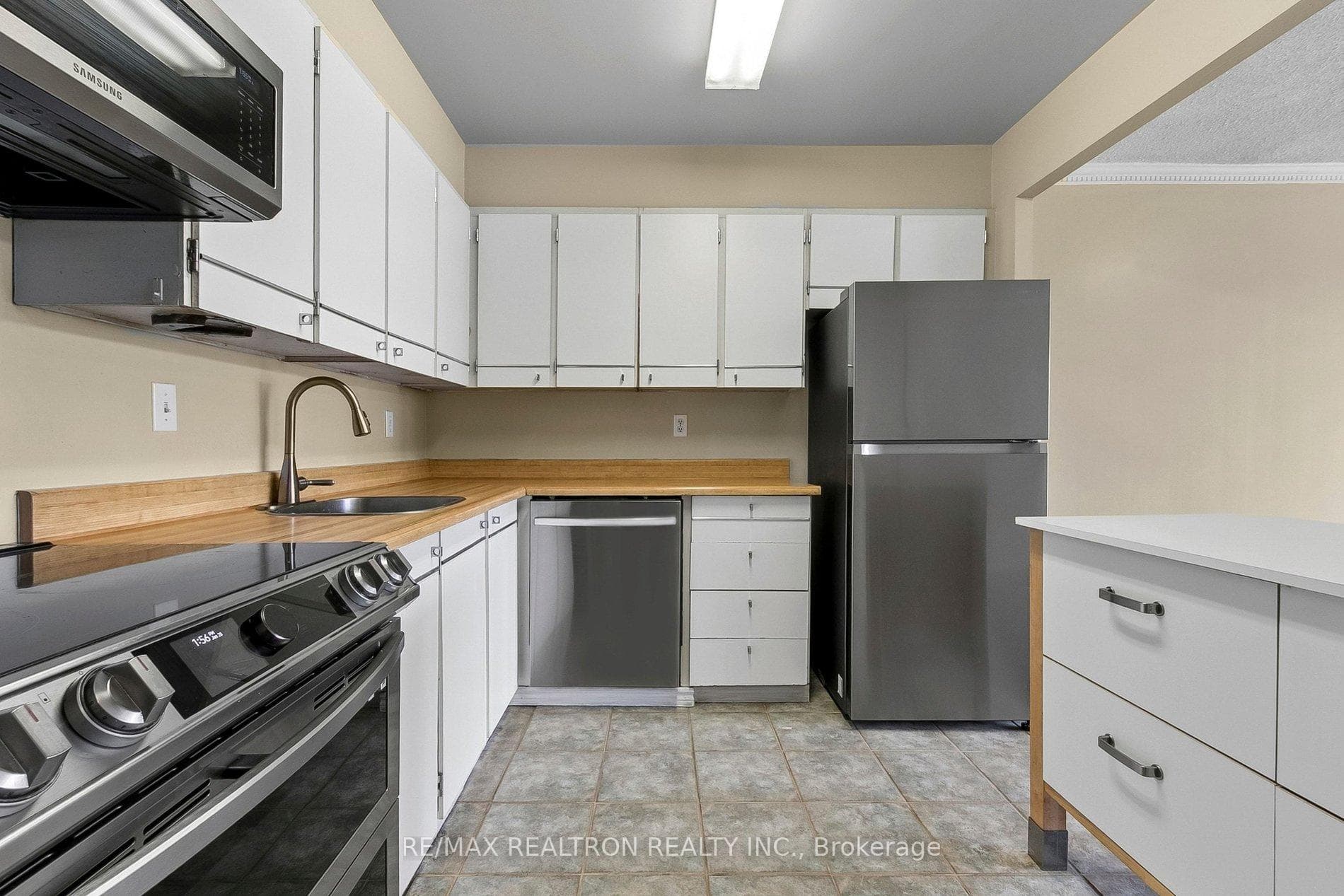 10 Fashion Roseway N/A Unit 306 - Condo photo 15 of 32 in Willowdale / Newtonbrook, Ontario