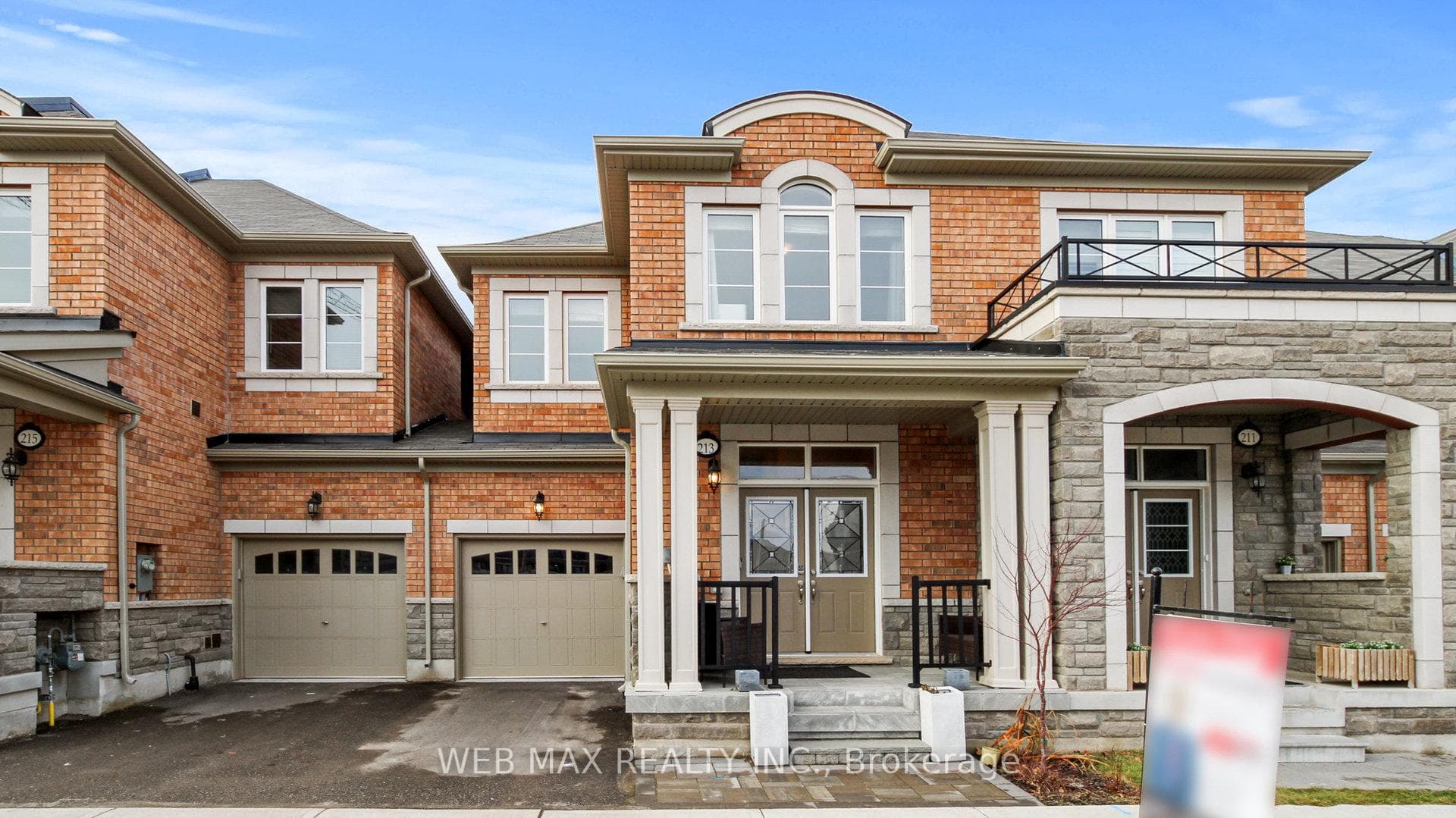 213 Wisteria Way - Townhouse for sale in Glen Abbey, Ontario