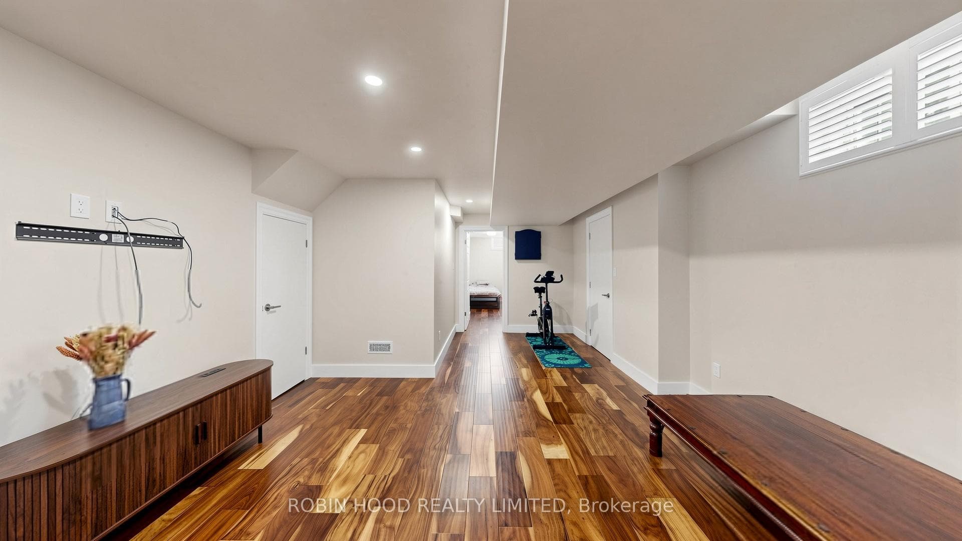 3307 Granite Gate - Detached photo 46 of 49 in Burlington, Ontario