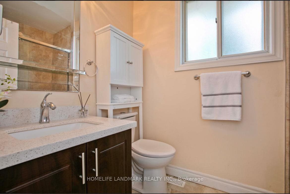 157 Pleasant View Drive - Detached photo 13 of 23 in Hillcrest Village / Bayview Village, Ontario
