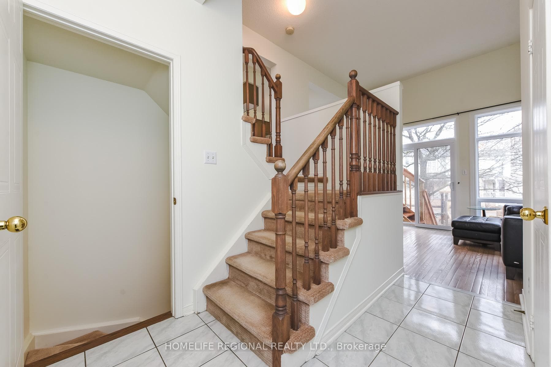 7105 Branigan Gate Unit 72 - Condo photo 2 of 34 in Mississauga, Ontario