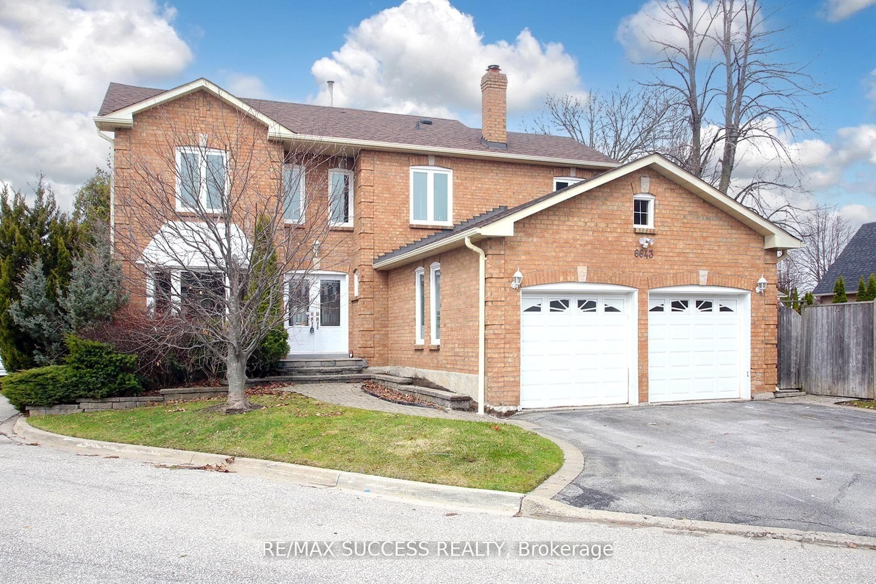 6643 Mockingbird Lane - home for sale in Mississauga, Ontario