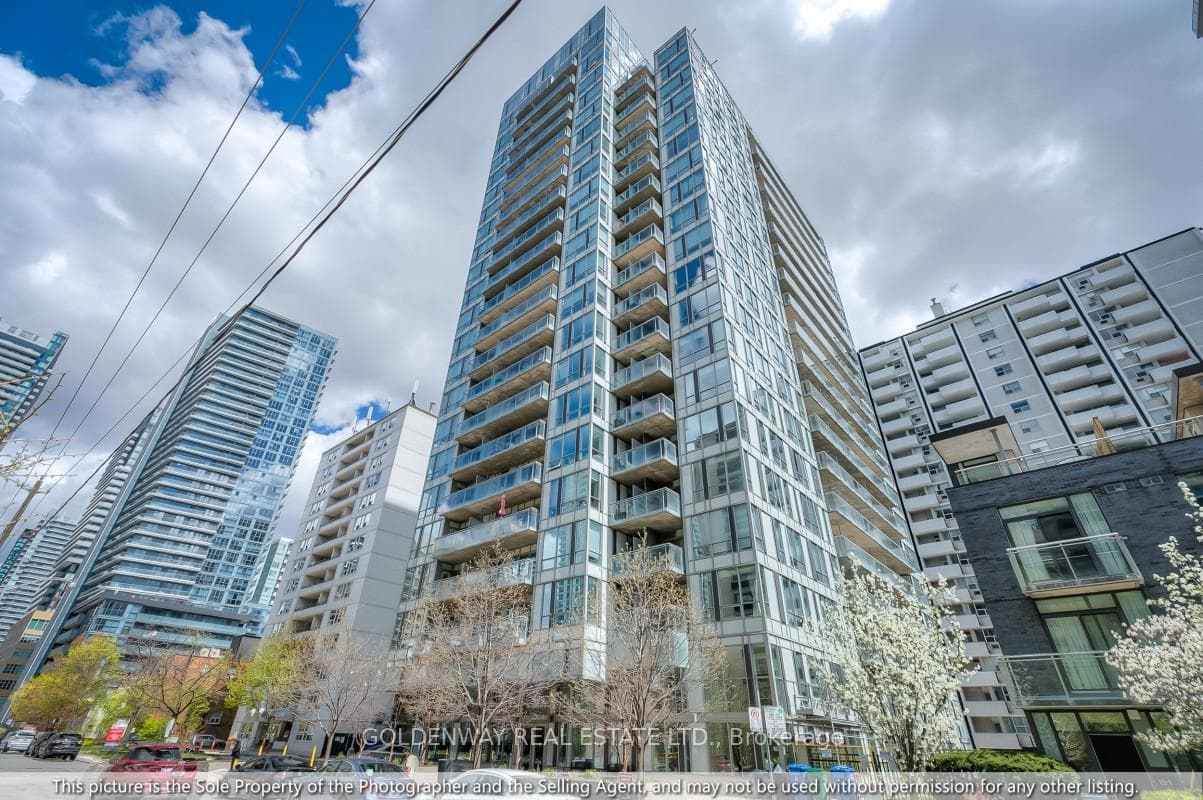 83 Redpath Avenue Unit 401 - Condo photo 1 of 20 in Leaside / Davisville, Ontario