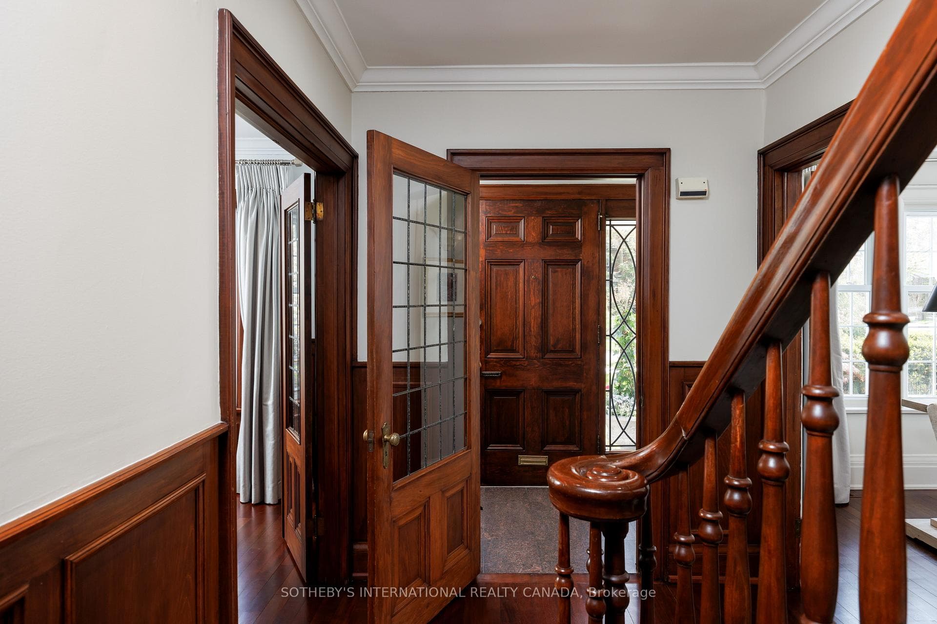 70 King Georges Road - Detached photo 2 of 50 in Etobicoke (Islington / Rexdale), Ontario