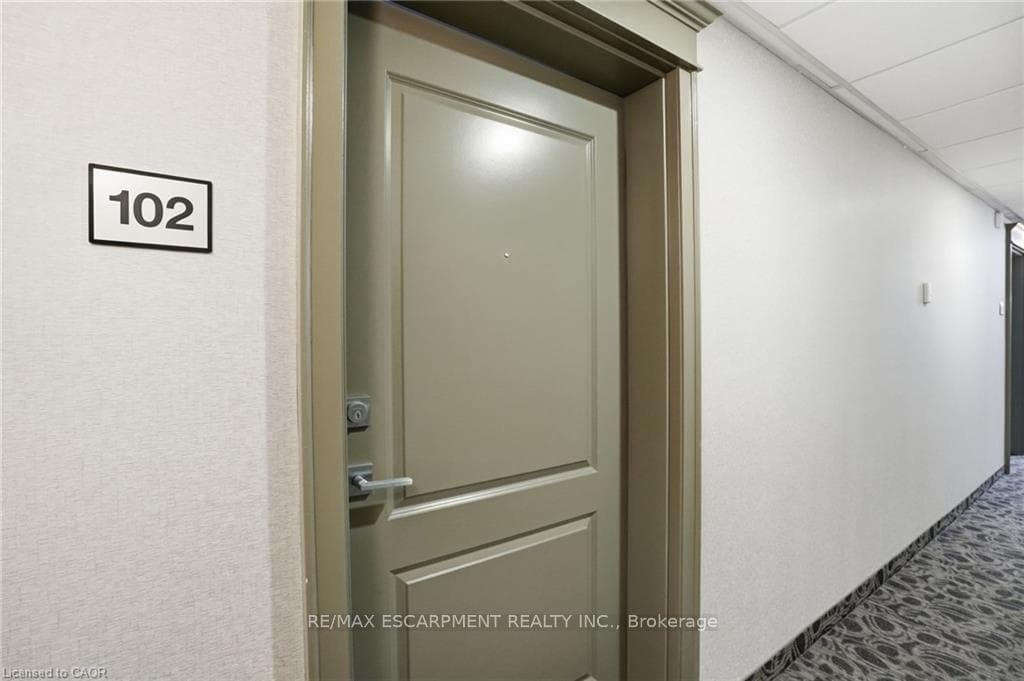 125 Shoreview Place Unit 102 - Condo photo 4 of 34 in Hamilton, Ontario