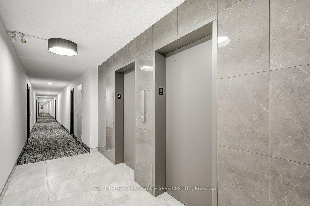 212 Kerr Street Unit 404 - Condo photo 6 of 33 in Oakville, Ontario