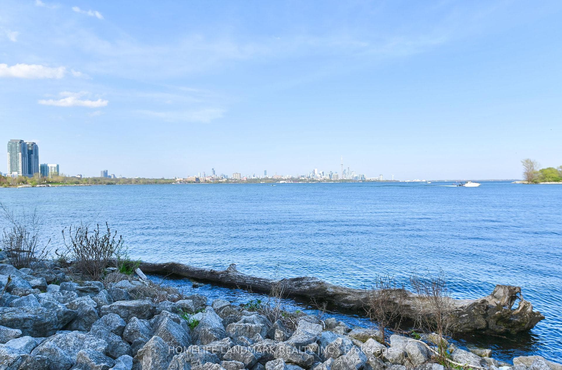 80 Marine Parade Drive Unit 227 - Condo photo 8 of 11 in Liberty Village / Parkdale / South Parkdale, Ontario