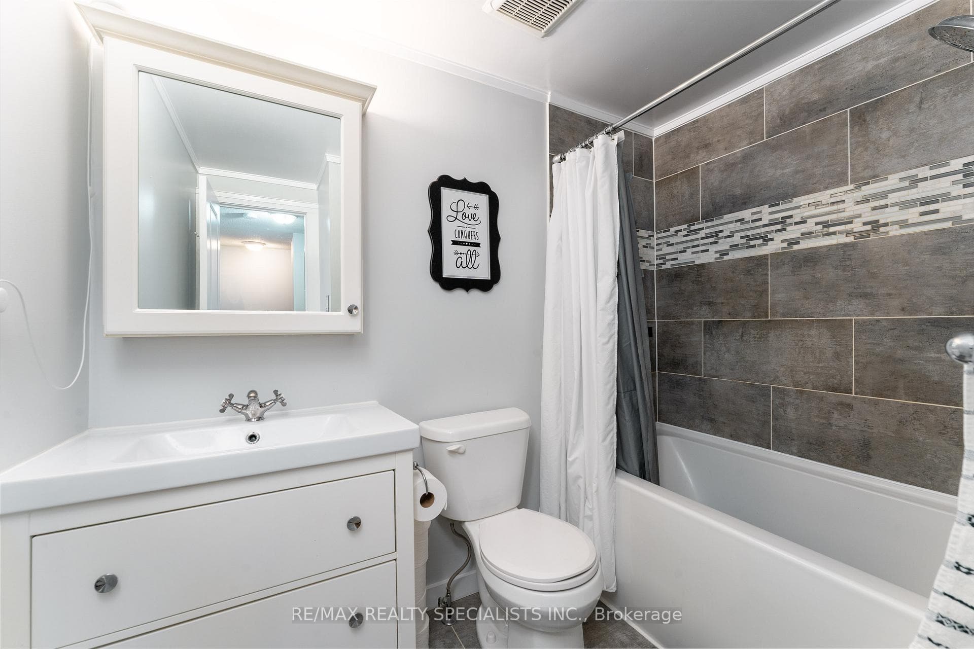 2050 Upper Middle Road Unit 114 - Condo photo 25 of 46 in Burlington, Ontario