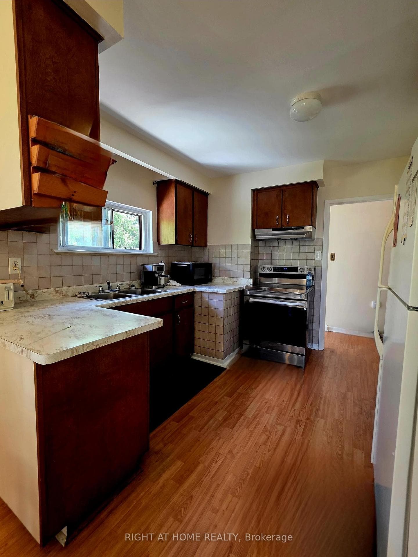 3556 Monica Drive - Semi-Detached photo 19 of 49 in Mississauga, Ontario
