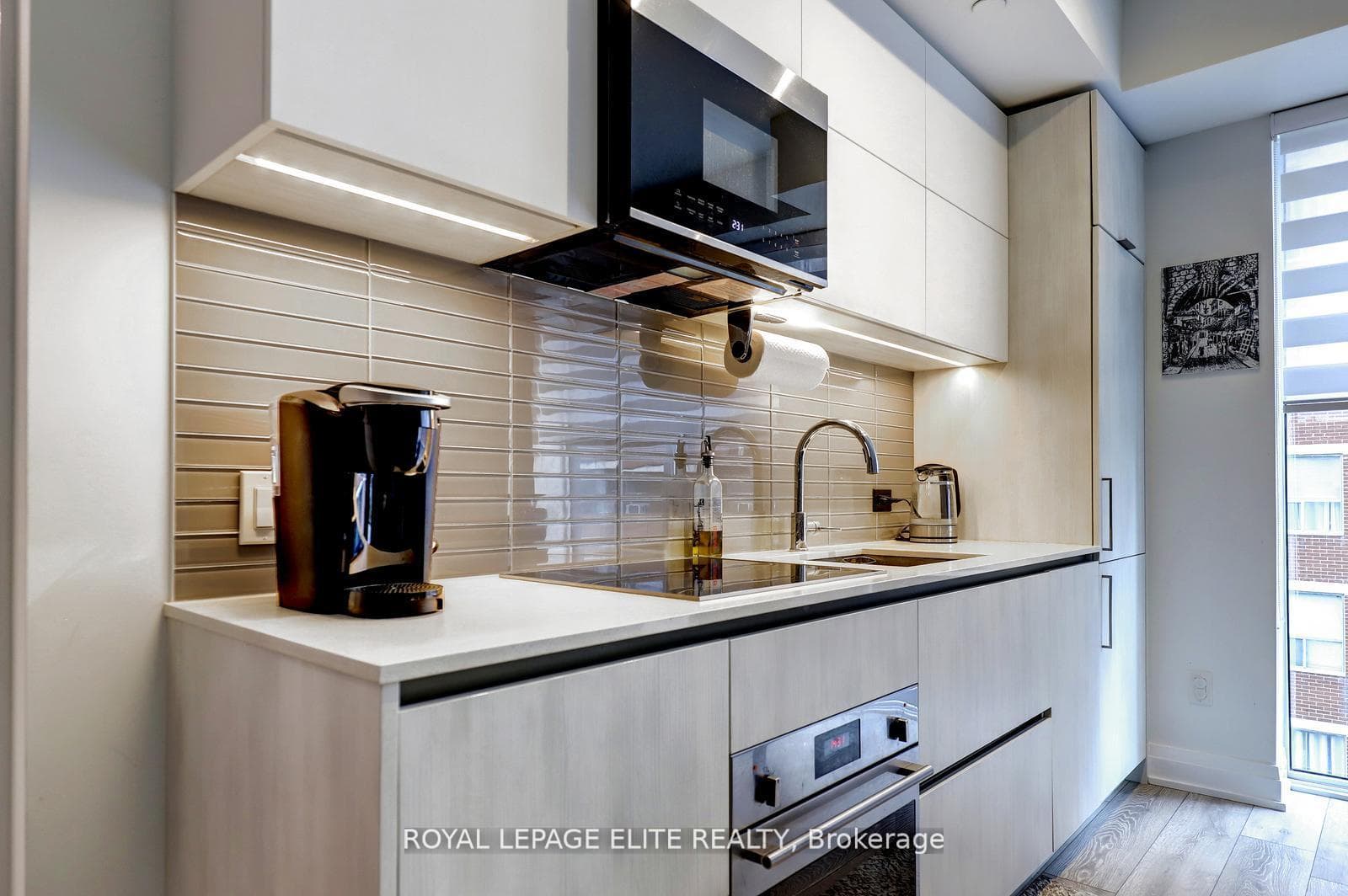 21 Park Street Unit 318 - Condo photo 19 of 27 in Mississauga, Ontario
