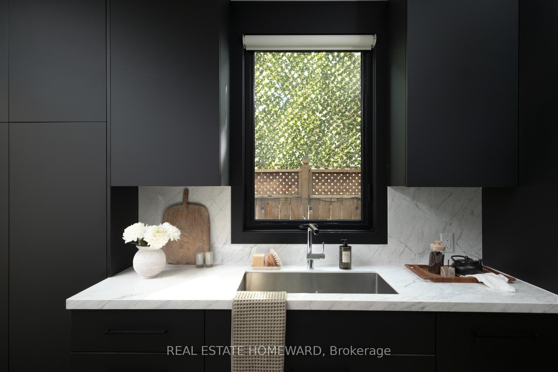 204 Bain Avenue - Semi-Detached photo 12 of 47 in Riverdale / Leslieville, Ontario