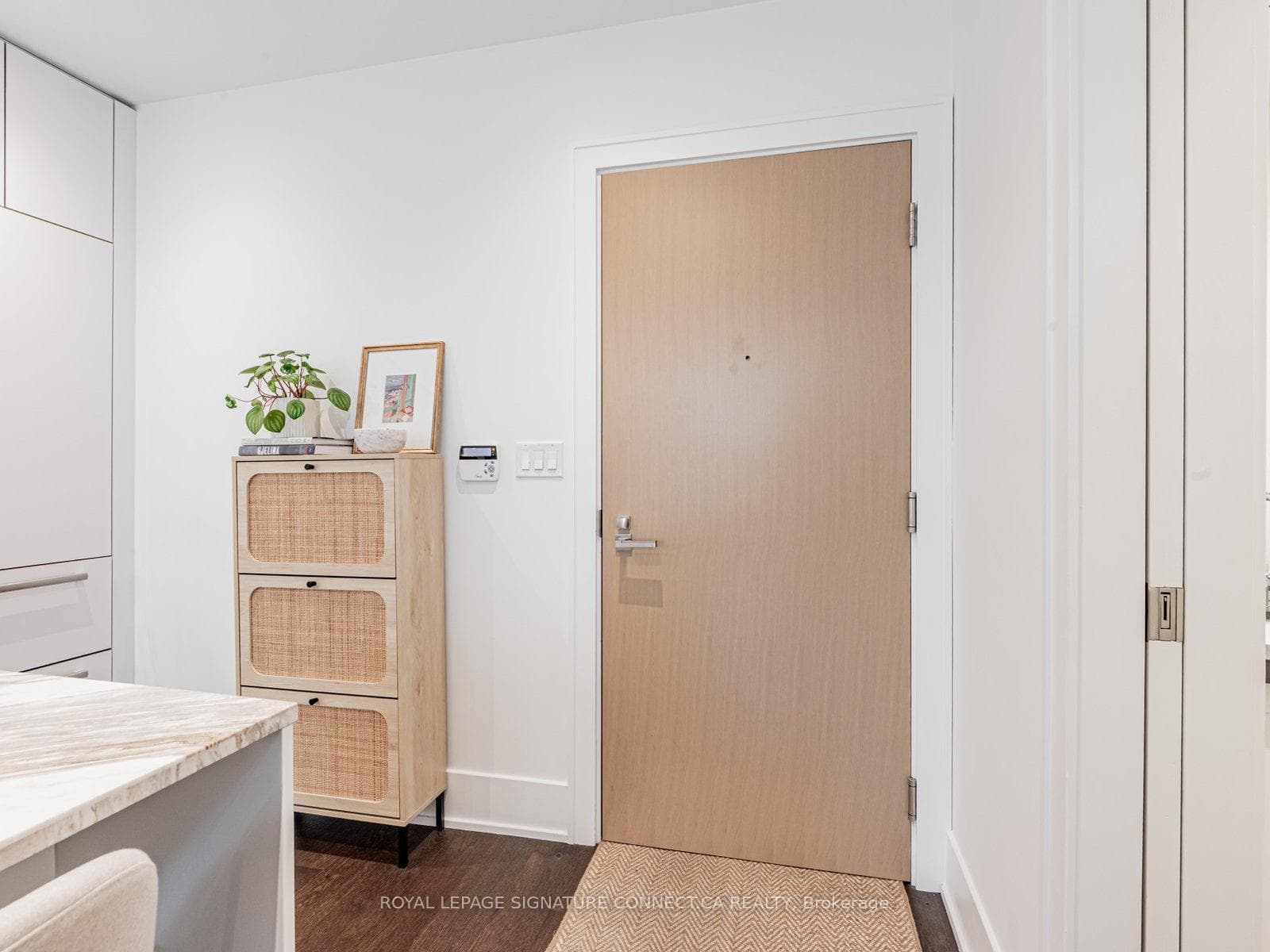 39 Queens Quay Unit TH132 - Condo photo 5 of 35 in Regent Park / Cabbagetown / St. James Town, Ontario