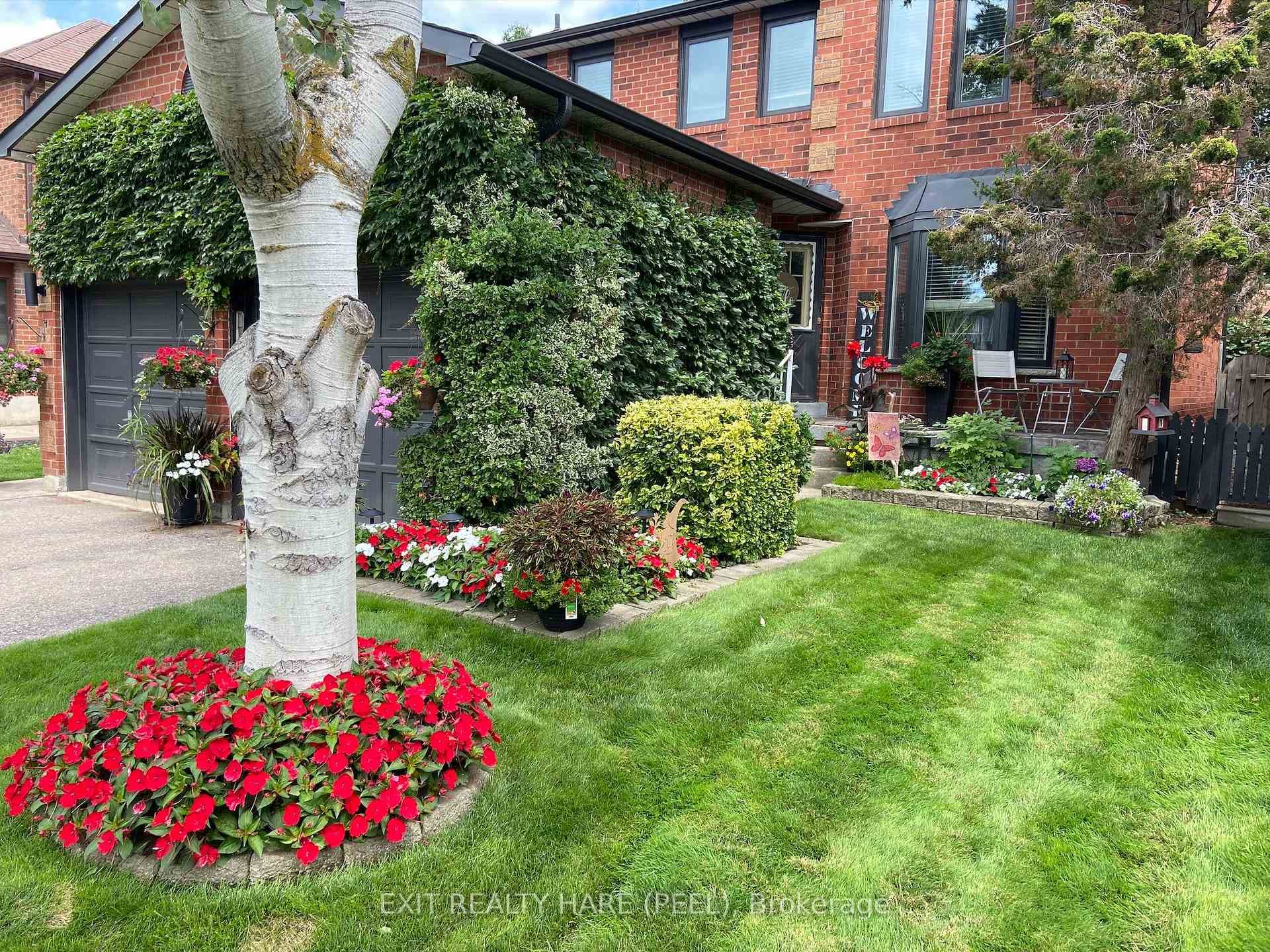77 Lord Simcoe Drive - Detached for sale in Heart Lake, Ontario