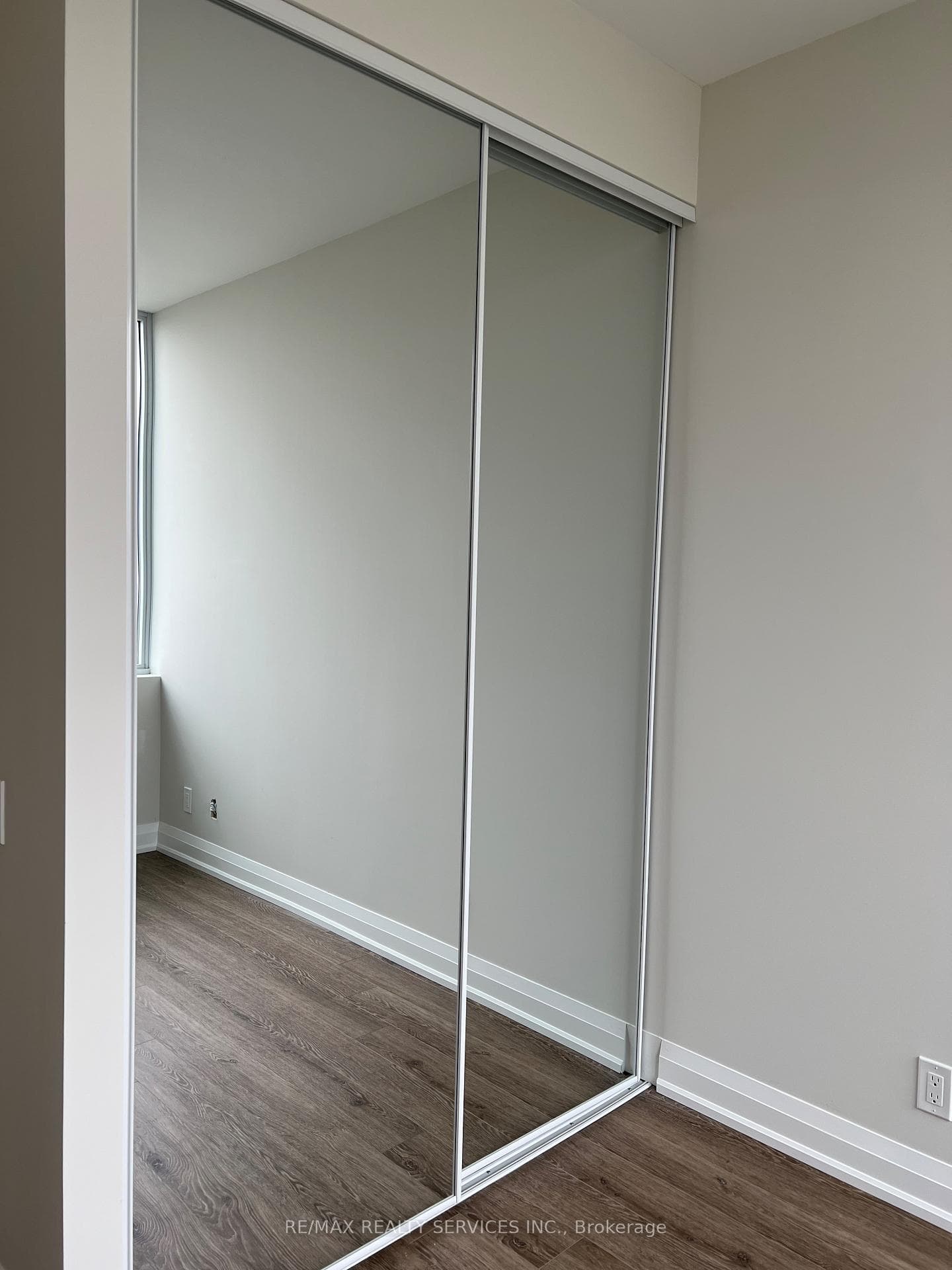15 Lynch Street Unit 303 - Condo photo 10 of 27 in Brampton, Ontario