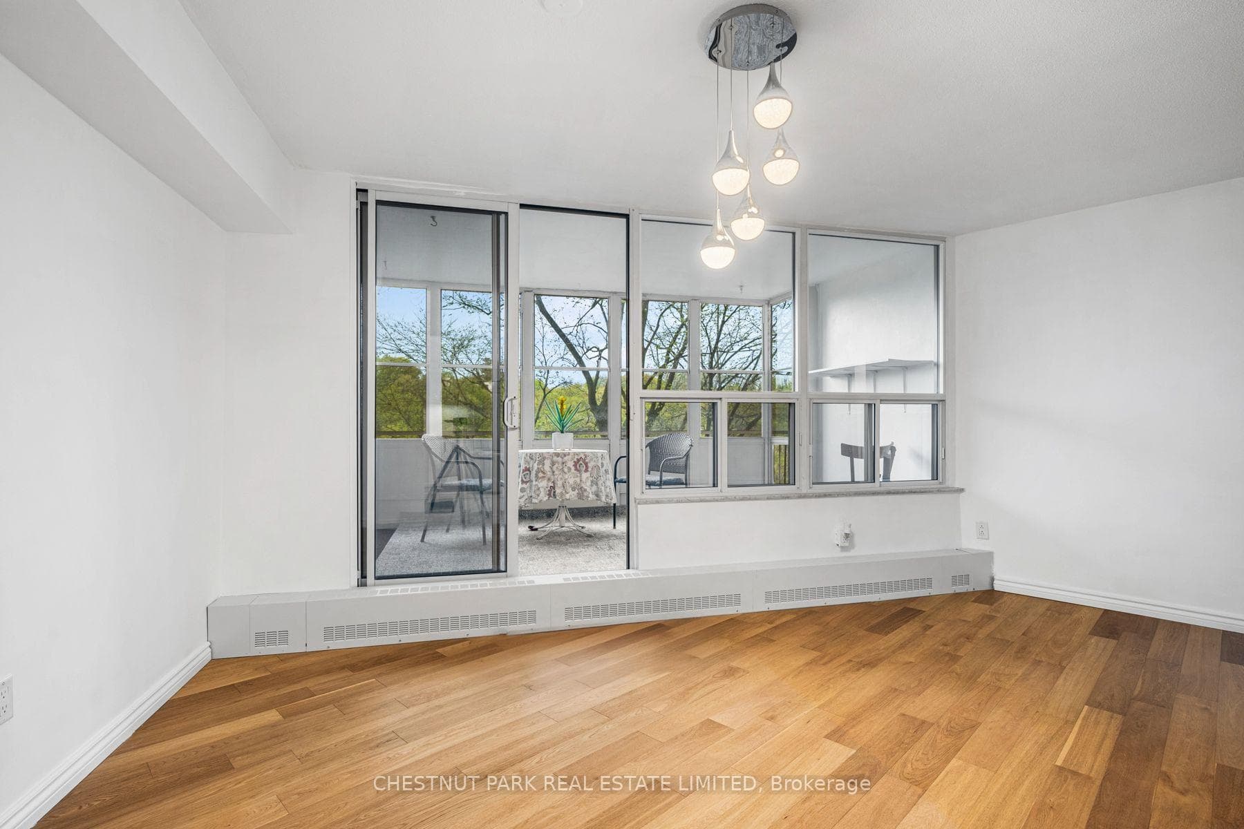 60 Pavane Linkway N/A Unit 206 - Condo photo 16 of 45 in Flemingdon Park / Don Mills, Ontario
