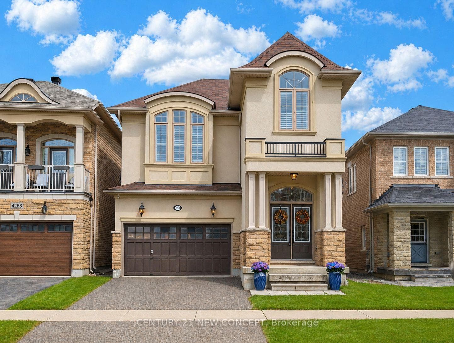 4266 Ryan Lane - Detached photo 1 of 46 in Burlington, Ontario