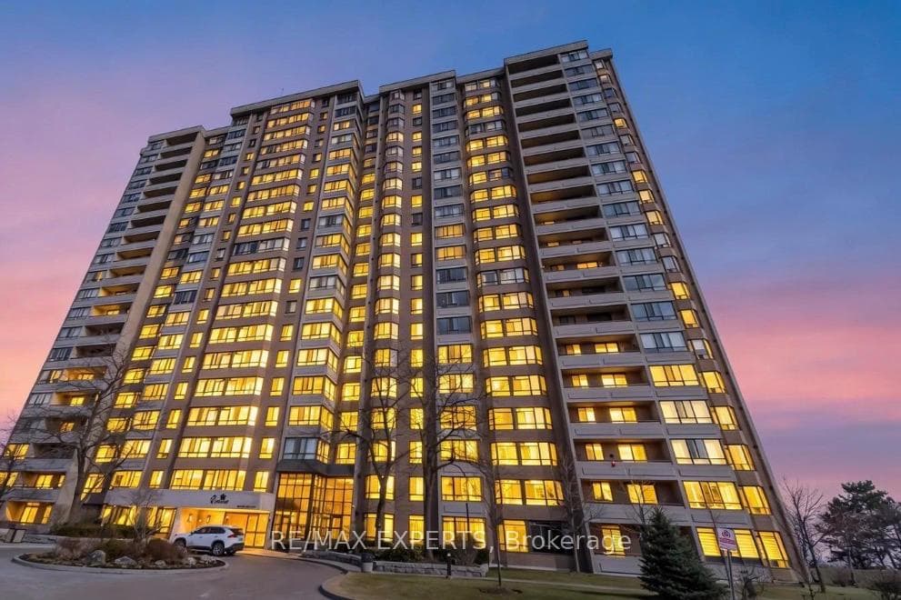 100 County Court Boulevard Unit 1607 - home for sale in Brampton, Ontario