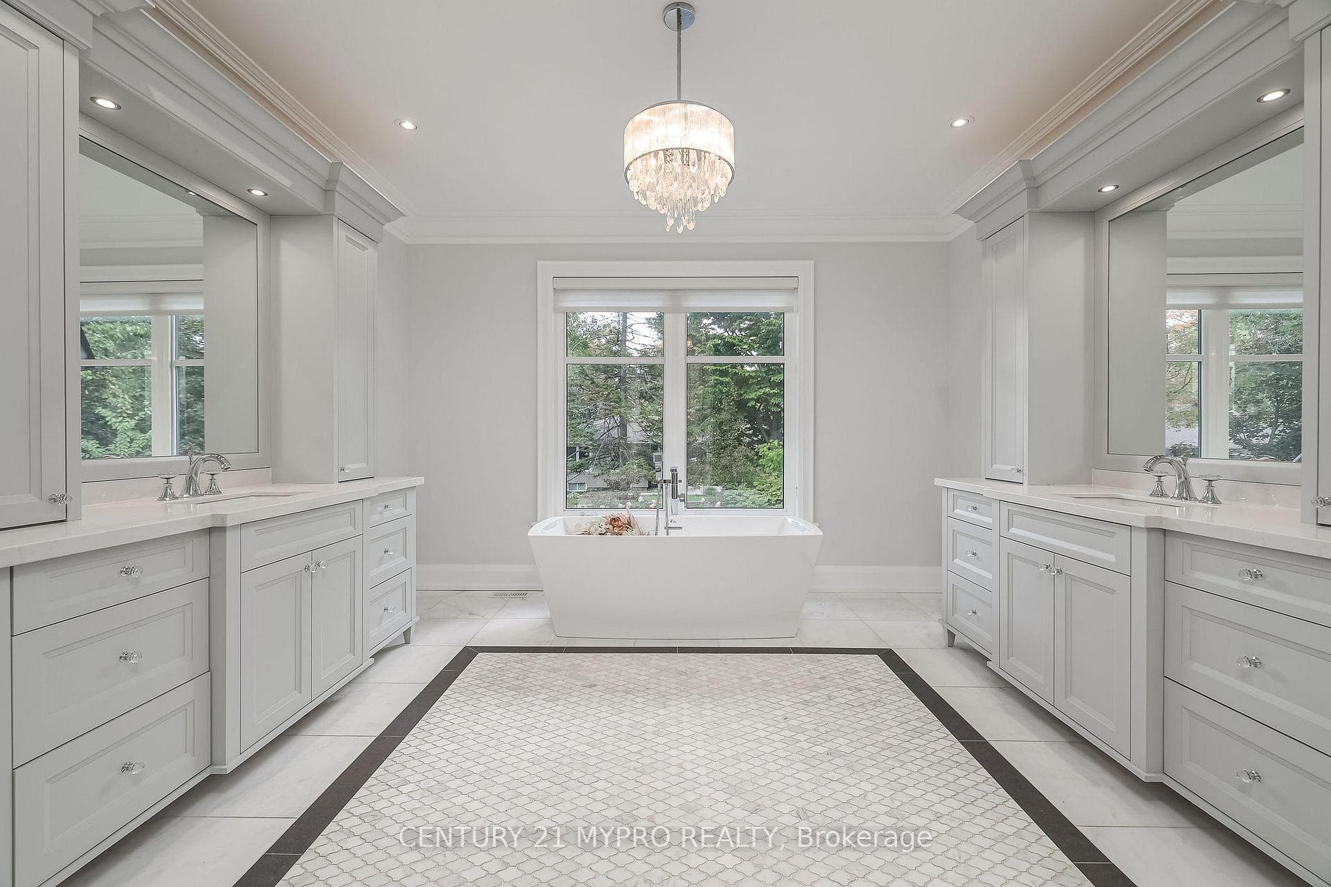 1389 Weaver Avenue - Detached photo 21 of 48 in Oakville, Ontario