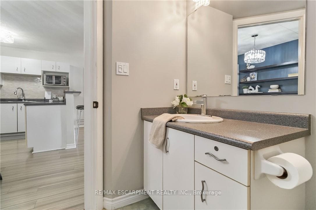 4015 Kilmer Drive Unit 110 - Condo photo 20 of 34 in Burlington, Ontario