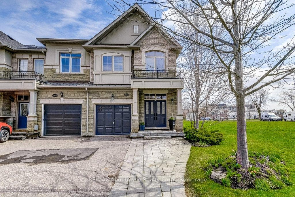 2454 Greenwich Drive - Townhouse for sale in Old Oakville, Ontario
