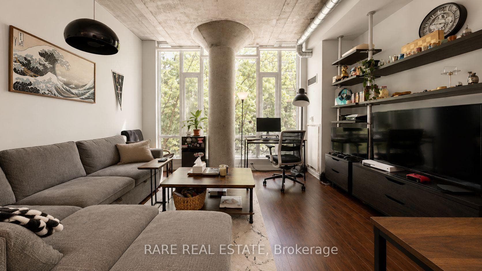 66 Portland Street Unit 205 - Condo photo 2 of 11 in Downtown Toronto / Waterfront, Ontario