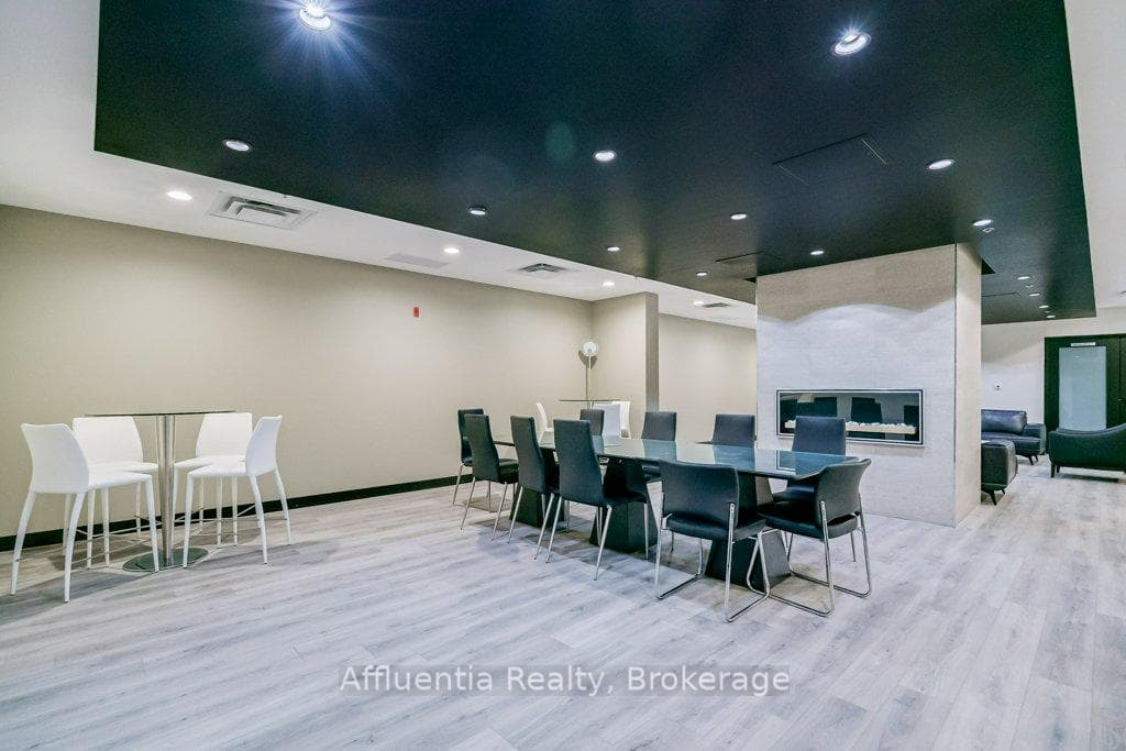 120 Dallimore Circle Unit 408 - Condo photo 23 of 38 in Don Mills / Parkwoods / Victoria Village, Ontario