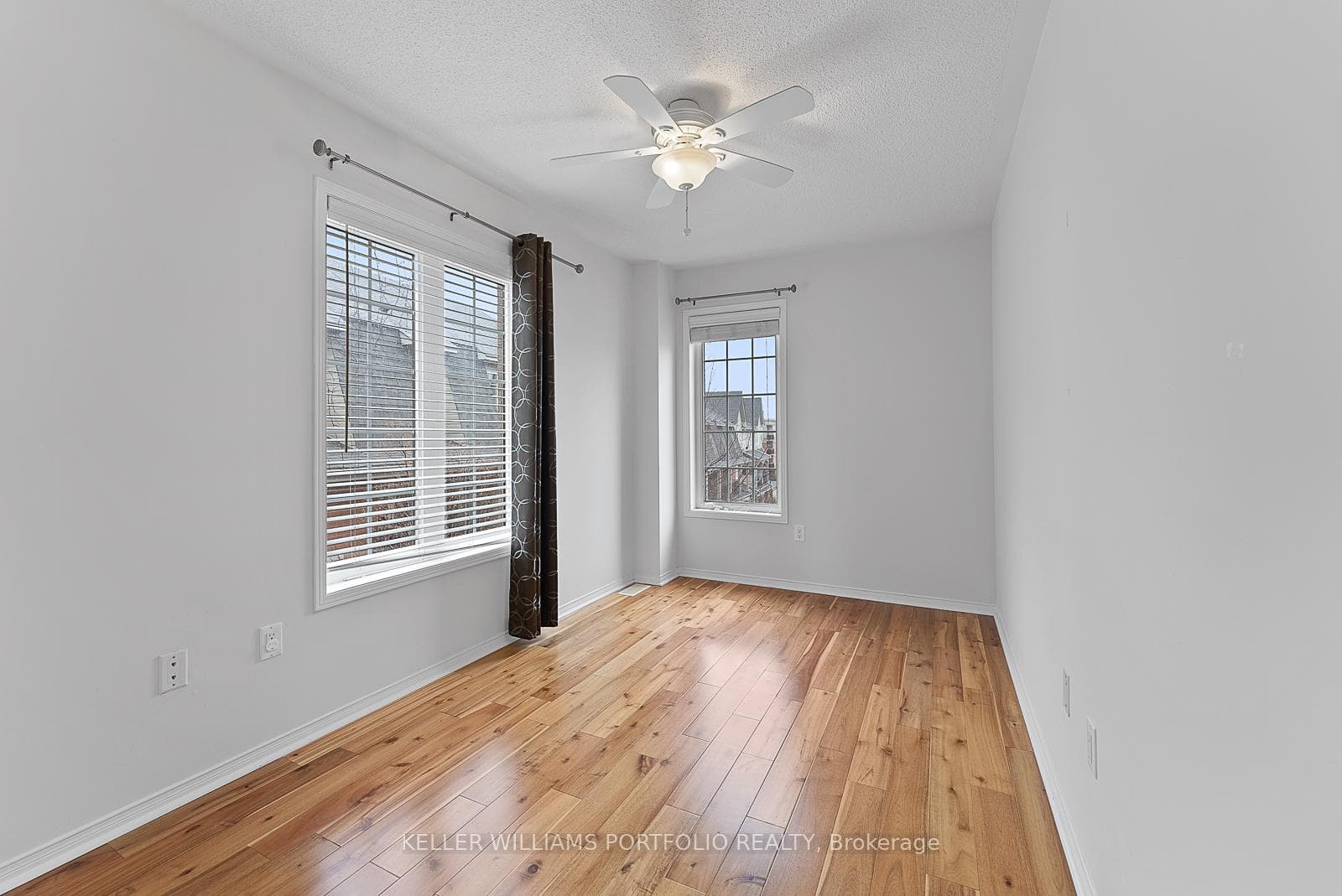 118 Gatwick Drive - Semi-Detached photo 29 of 50 in Oakville, Ontario