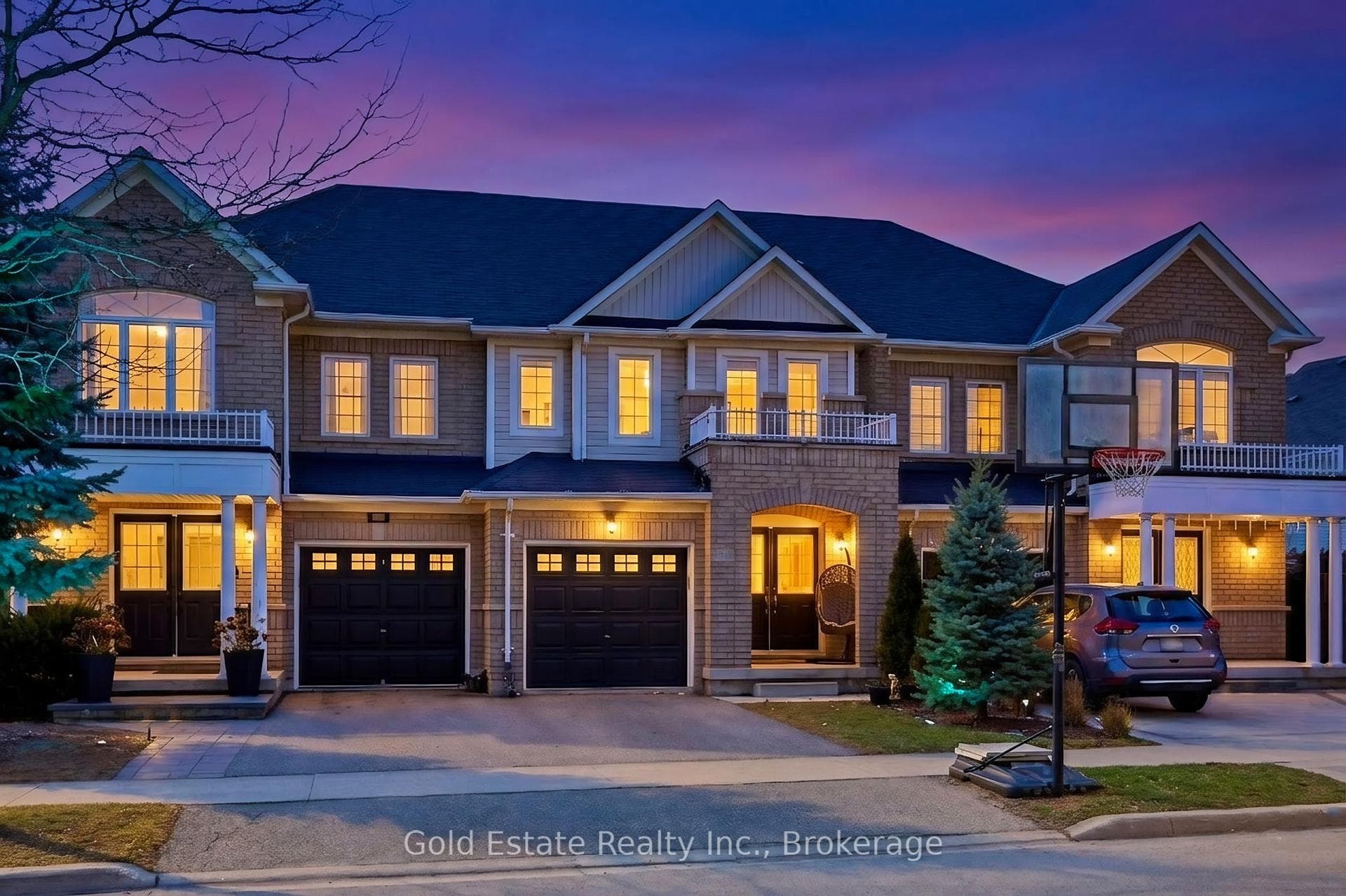 4875 Valera Road - Townhouse photo 1 of 23 in Burlington, Ontario