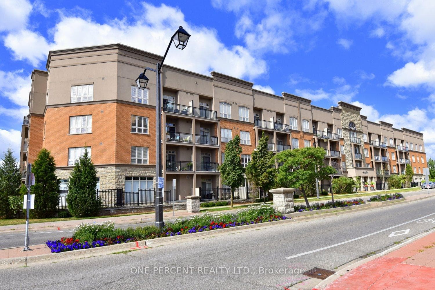 5317 Upper Middle Road Unit 231 - home for sale in Burlington, Ontario