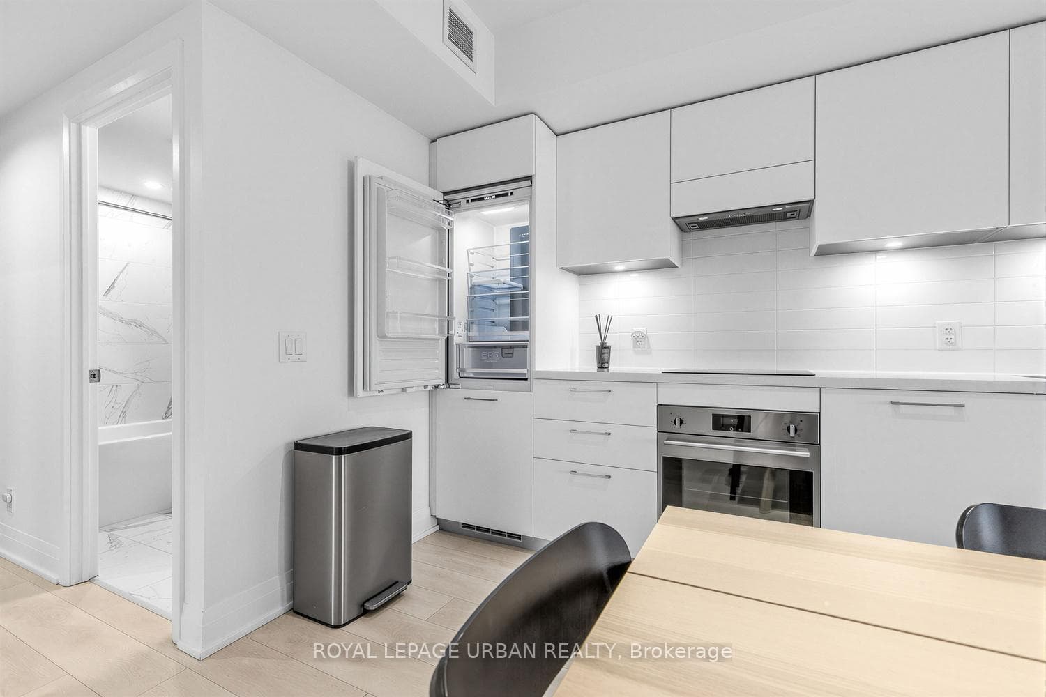 33 Frederick Todd Way Unit 505 - Condo photo 11 of 42 in Flemingdon Park / Don Mills, Ontario