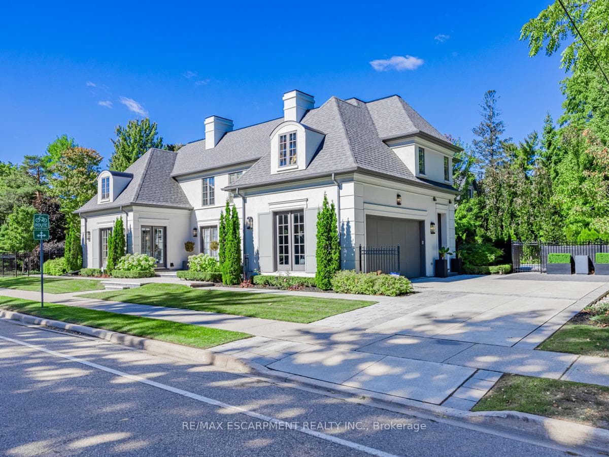 393 Maple Grove Drive - New Construction photo 2 of 49 in Oakville, Ontario