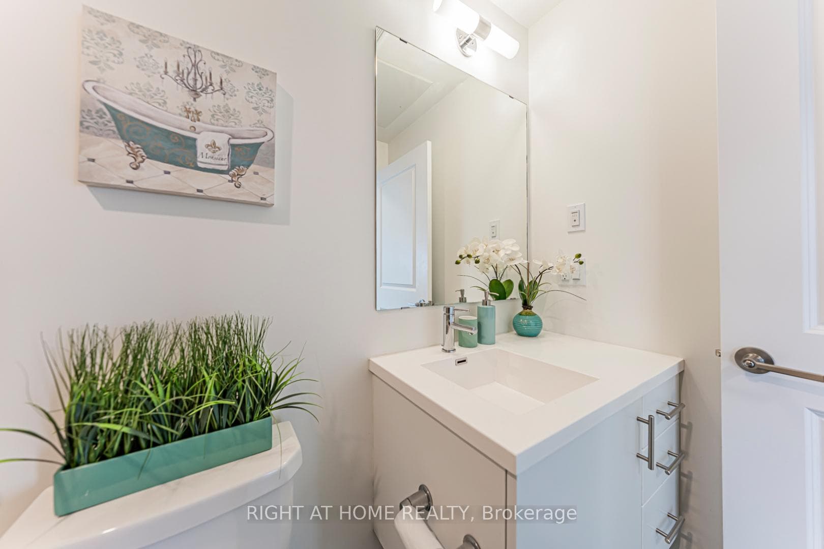 3200 william coltson Avenue Unit 524 - Condo photo 13 of 22 in Oakville, Ontario