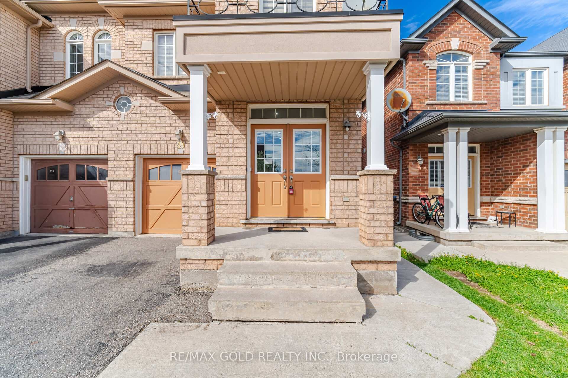 49 Interlude Drive - Semi-Detached photo 3 of 50 in Brampton, Ontario
