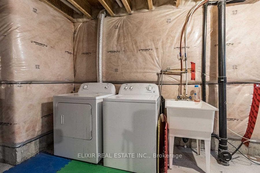 90 Delport Close - Townhouse photo 34 of 36 in Brampton, Ontario